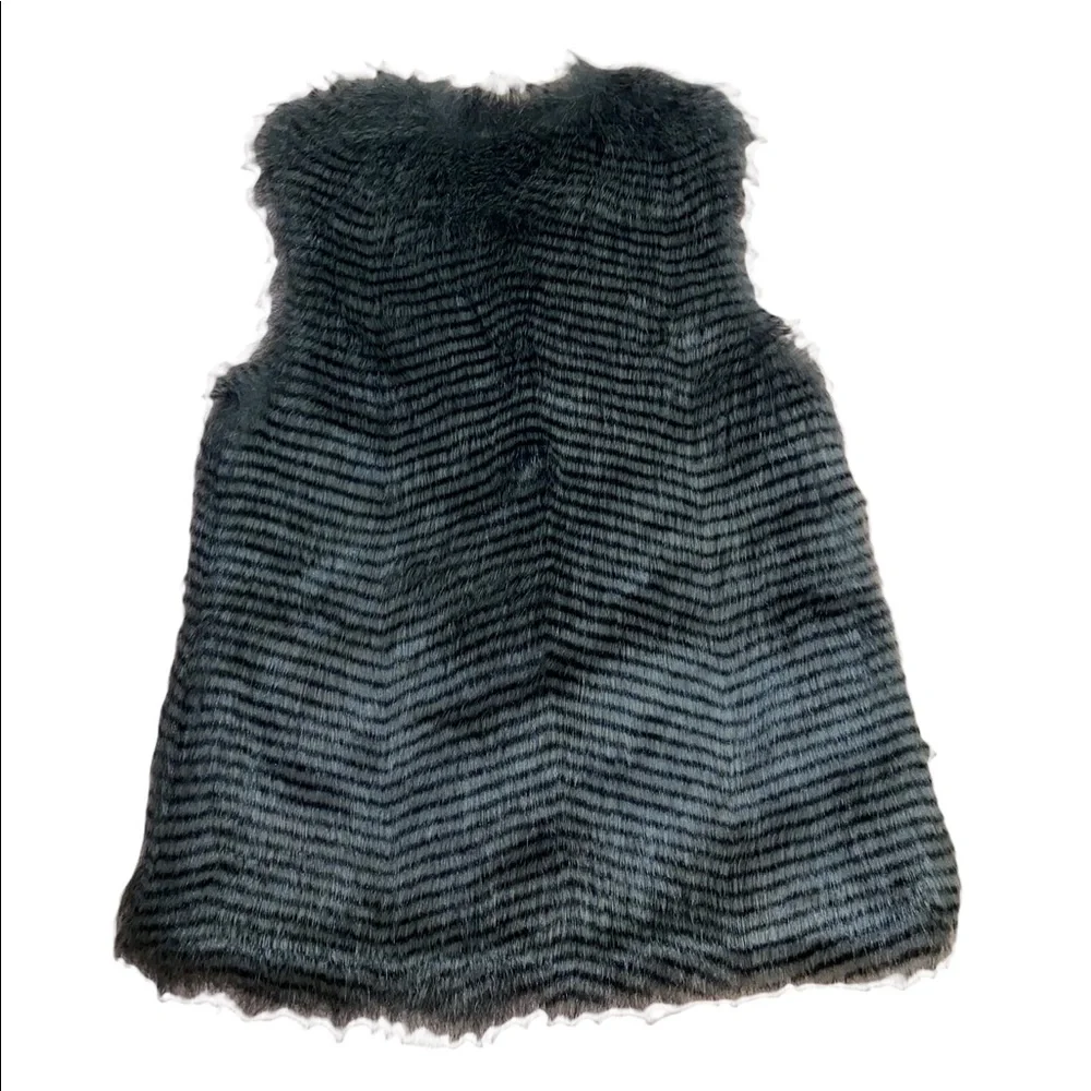 Jack by BB Dakota 💓 faux fur vest - Picture 2 of 4
